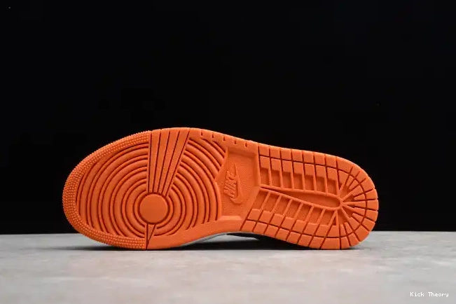 Kick Theory Air Shattered Backboard Low 553558-128 Jordan 1 0528